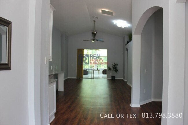 Foto del edificio - 31215 Wrencrest Dr