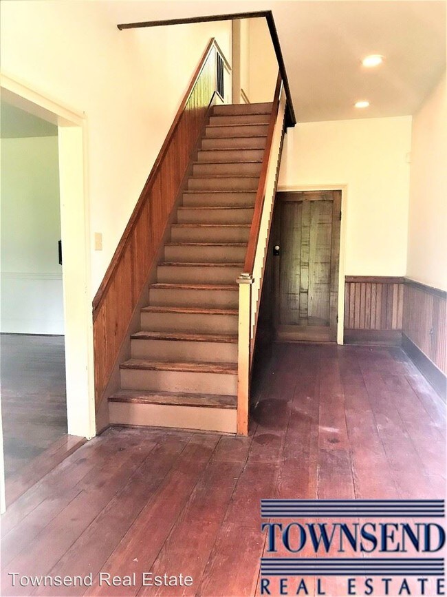 Foto del edificio - 3 br, 3 bath House - 5900 Bragg Blvd