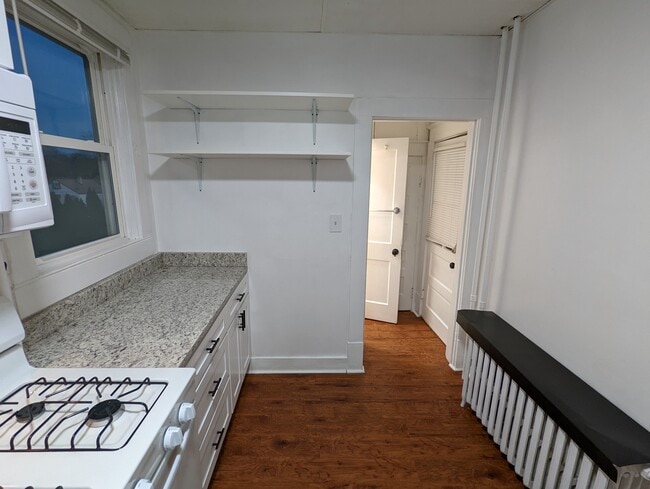 Foto del edificio - 7809 Wilson Ave