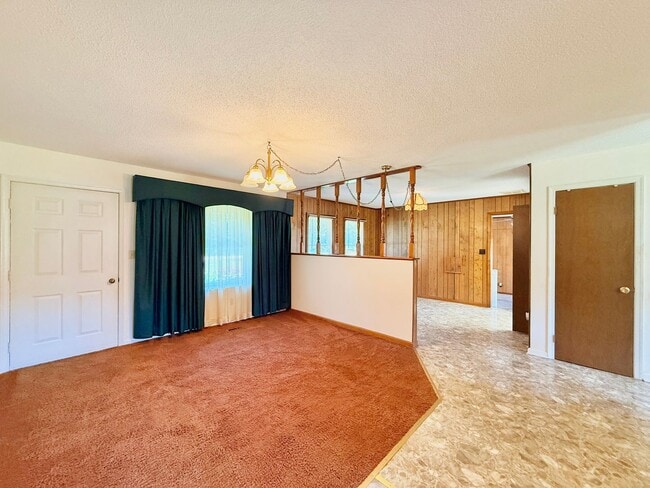 Building Photo - Charming 3 Bedroom Home for Rent!