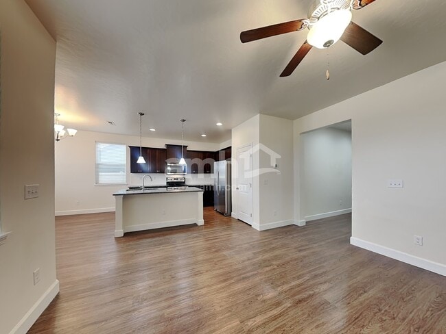 Foto del edificio - 3643 S Natural Wy