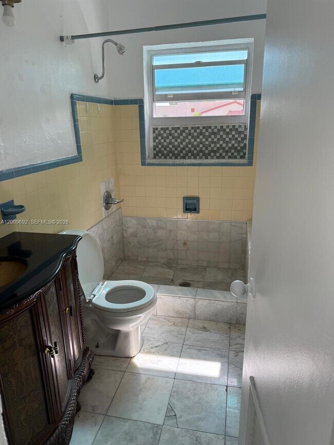 Foto del edificio - 3100 SW 13th St