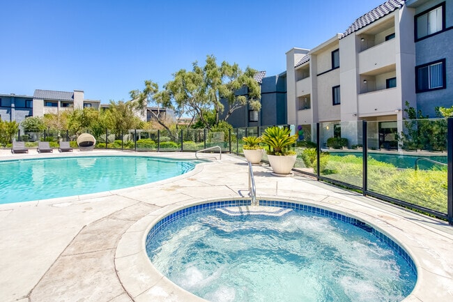 Área de piscina - 4200 Paradise