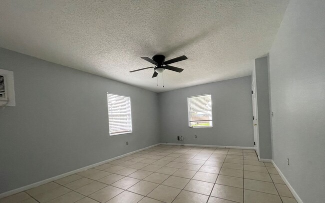 Foto del edificio - 1408 Spencer Ct