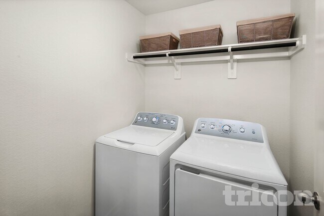 Interior Photo - Tricon Willow Creek