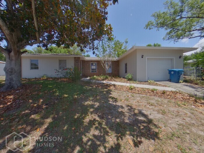 Foto principal - 7035 Fairlawn St