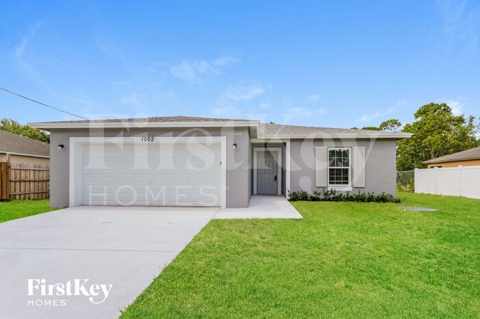 Foto principal - 1902 SW Janette Ave