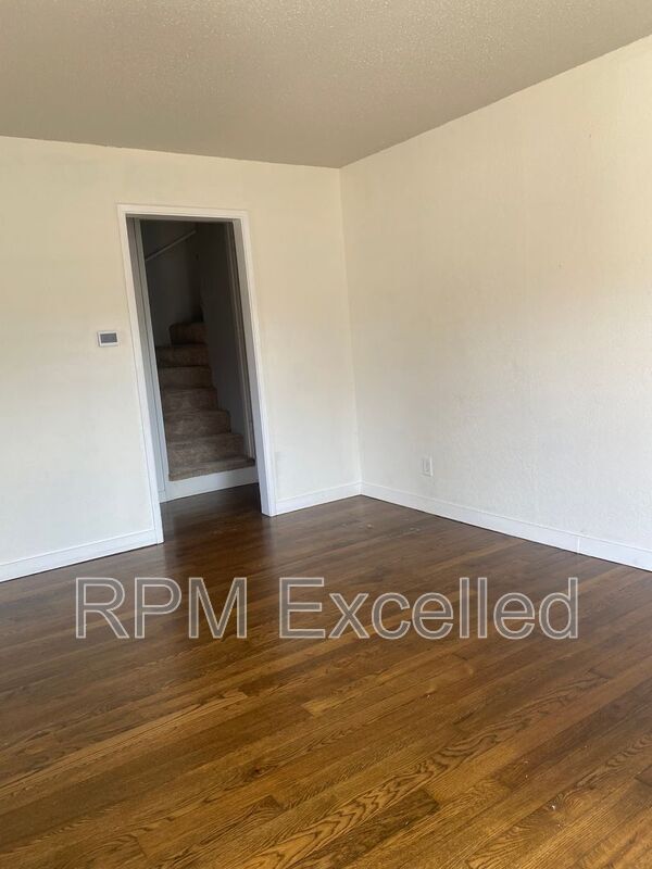 Foto del edificio - 5225 E McDacer Ave