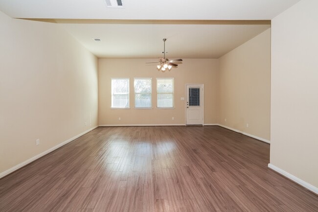 Building Photo - 2518 Cold River Dr