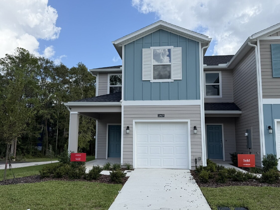 Primary Photo - Brand New Townhome in Tara Serena – Gaines...
