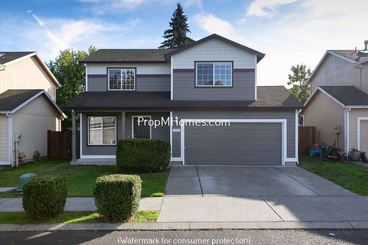 Foto principal - Beautiful Four Bedroom Home On A Quiet Street In SE Portland!