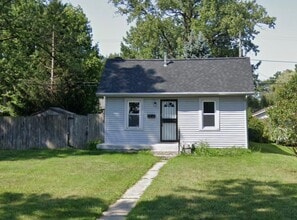 Building Photo - 3303 Harvester Ave