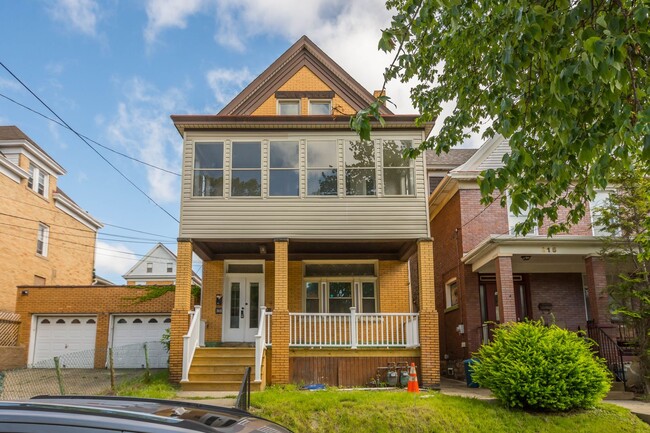 Building Photo - 313 Kambach St