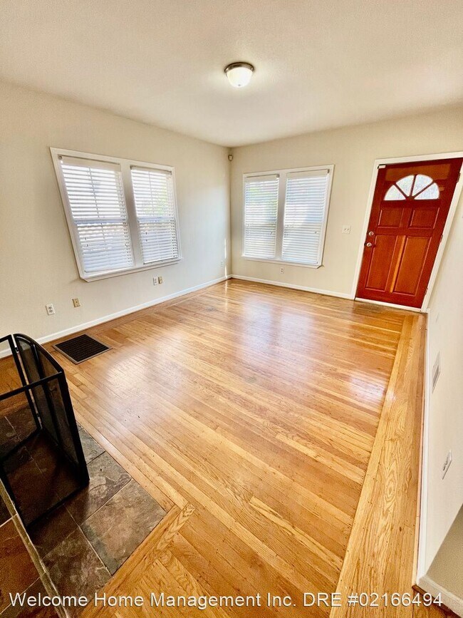 Building Photo - 2 br, 1 bath House - 4533 Pampas Ave