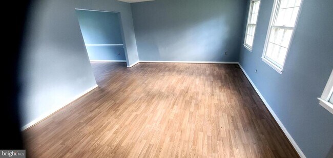Building Photo - 13360 Keisler Ct