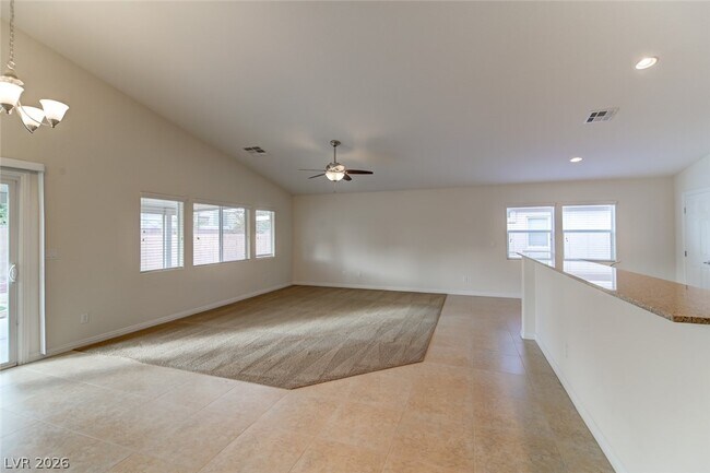 Foto del edificio - 6117 Riverwalk Falls St