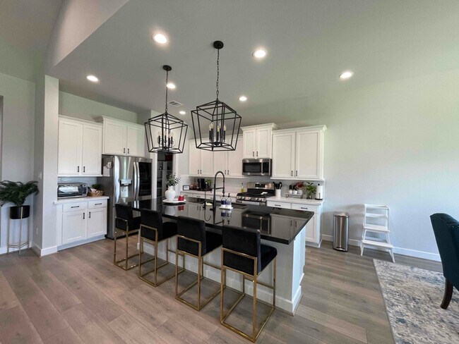 Foto del edificio - 2607 Bayrose Dr