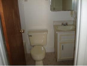  - 1635 League Ave