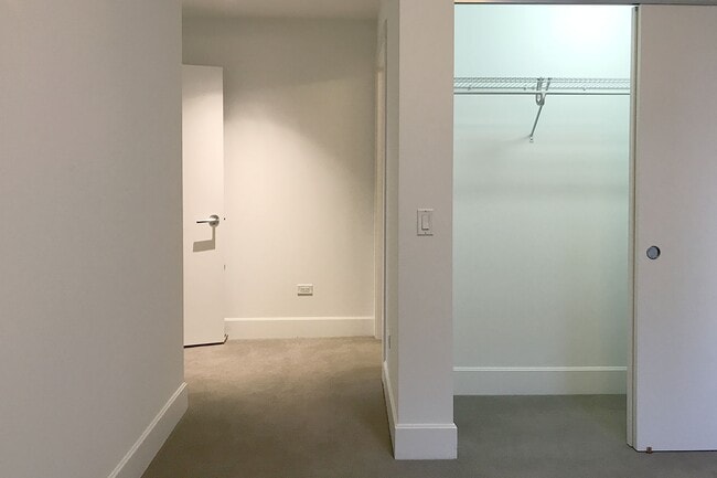 Interior Photo - Shoreland