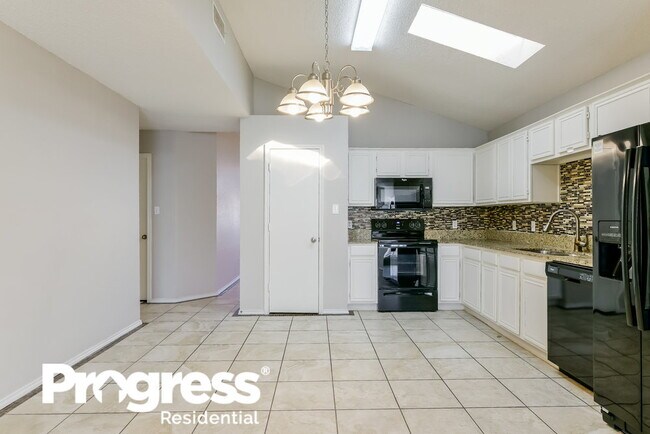 Building Photo - 6204 Tidewater Dr