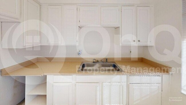 Foto del edificio - 3840 N 43rd Ave