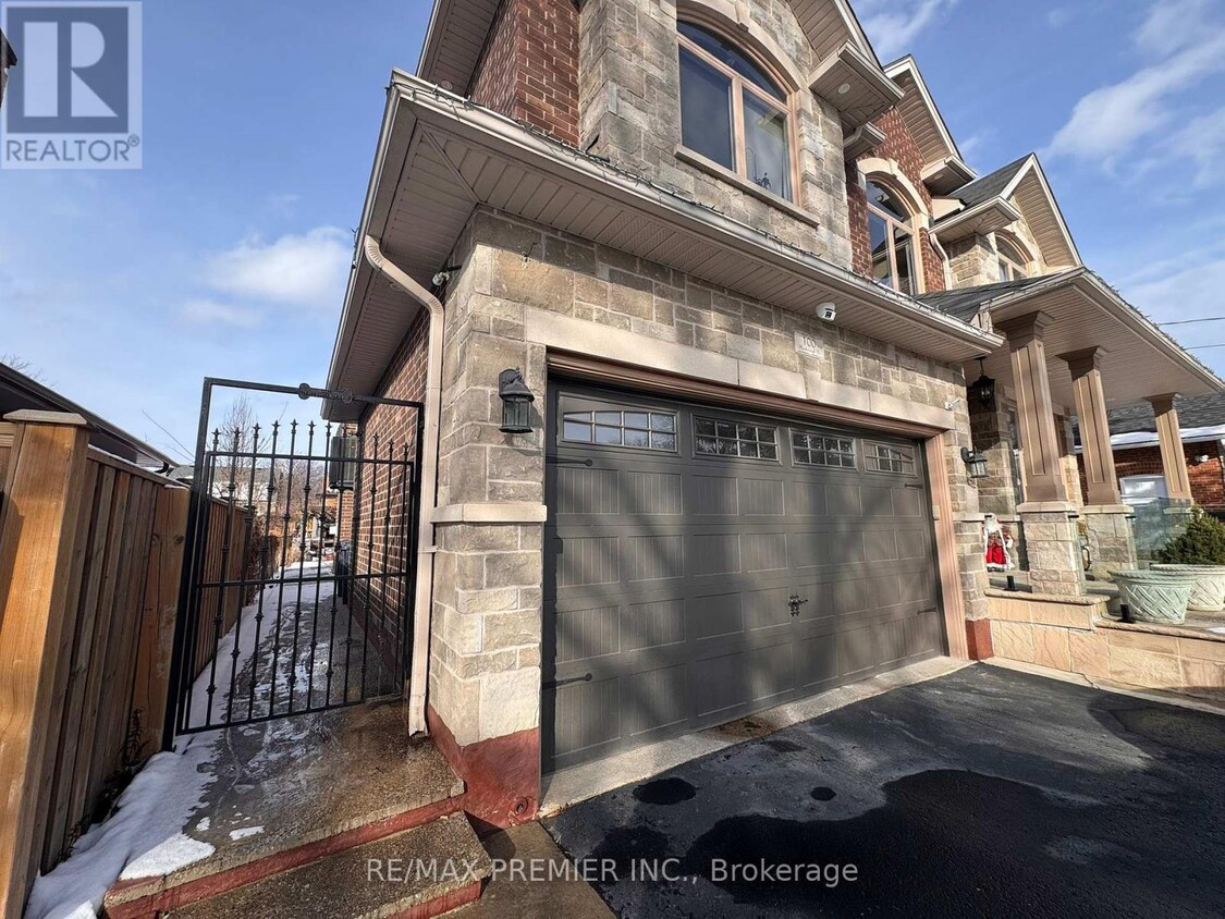 Photo principale - 100 Flamborough Dr