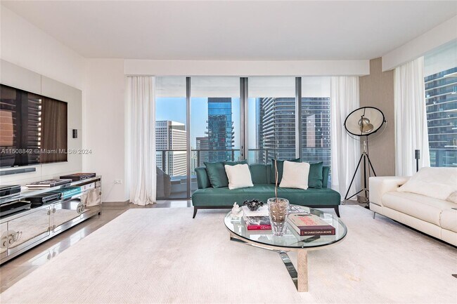 Foto del edificio - 88 SW 7th St