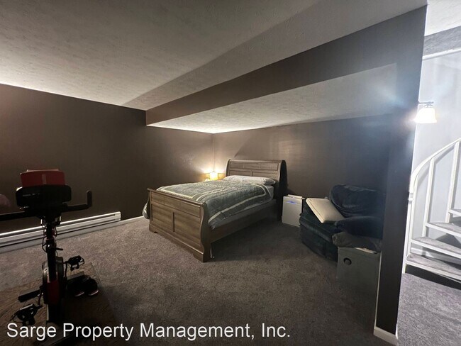 Building Photo - 2 br, 1 bath House - 9310 S Lake Ridge Dr ...