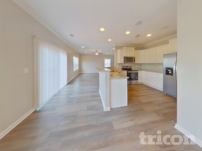 Building Photo - 618 Grantleigh Dr