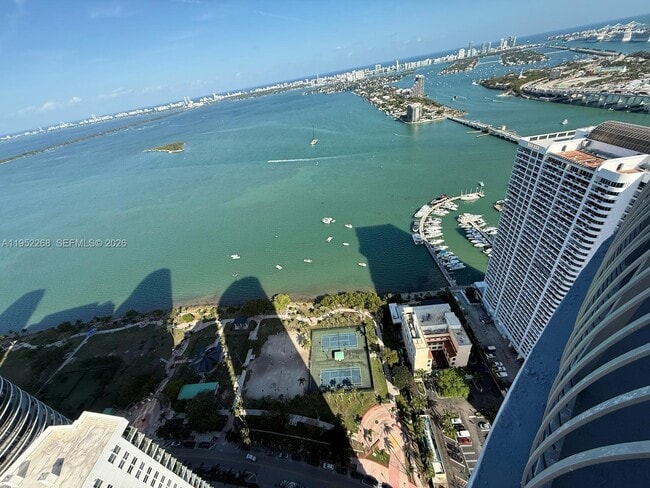 Foto del edificio - 1750 N Bayshore Dr