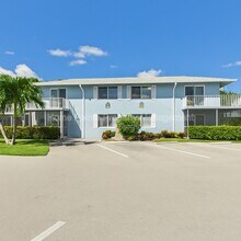 Building Photo - 232 Palm Dr