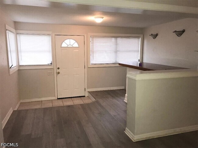 Building Photo - 334 Palmetto Dr