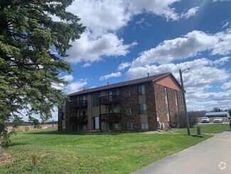 Building Photo - 3010 W Dr S