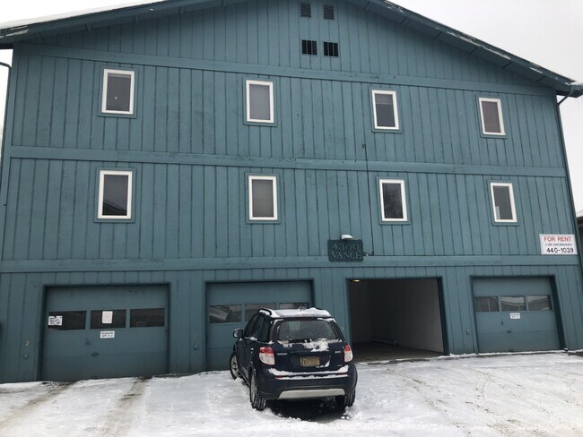 Foto del edificio - 4300 Vance Dr