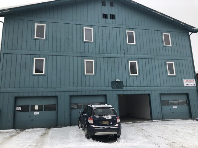 Building Photo - 4300 Vance Dr
