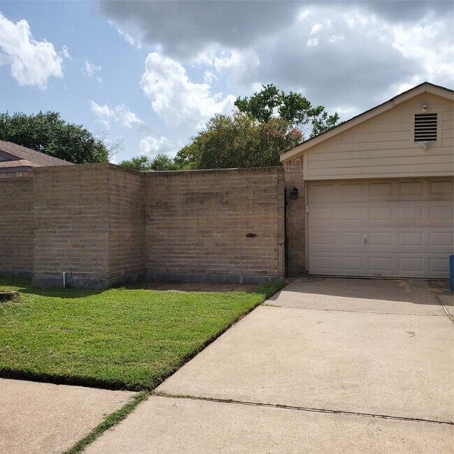 Building Photo - 10655 Autumn Meadow Ln