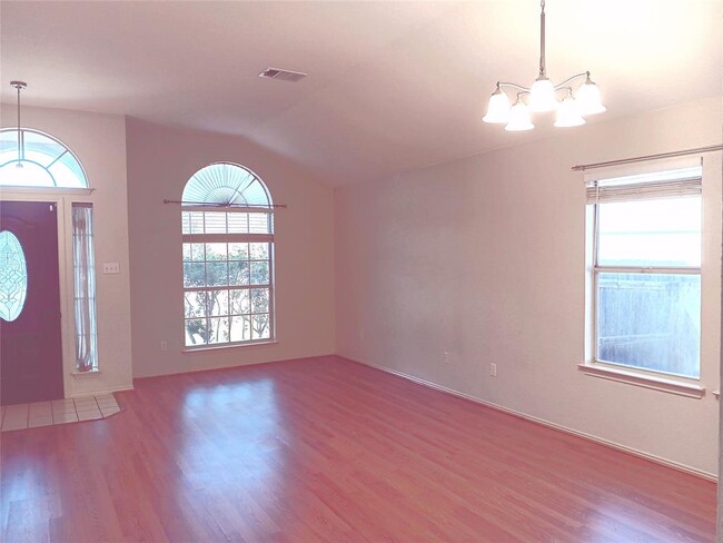 Building Photo - 14645 Montoro Dr