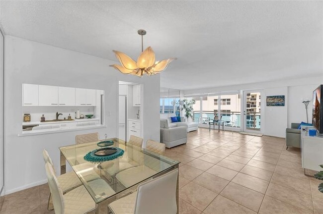 Building Photo - 3430 Galt Ocean Dr