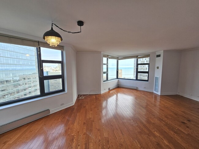 Foto del edificio - 401 E Ontario St