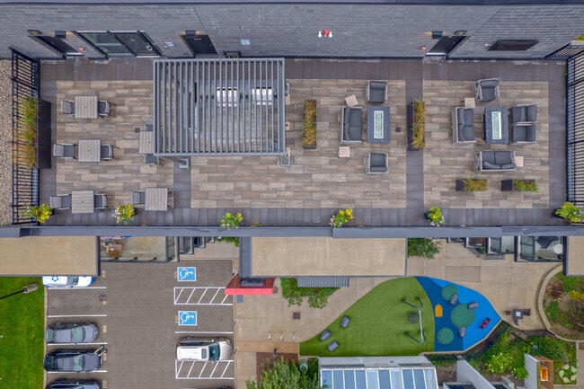 Rooftop Patio - The Huron