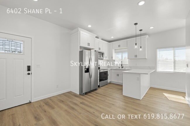 Foto del edificio - 6402 Shane Pl