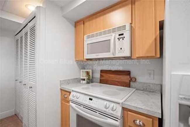 Building Photo - 5700 Mariner St