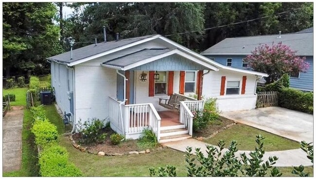 Building Photo - 2460 M.L.K. Jr Dr SW