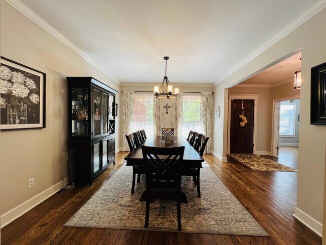 Building Photo - 2174 Brenton Ln