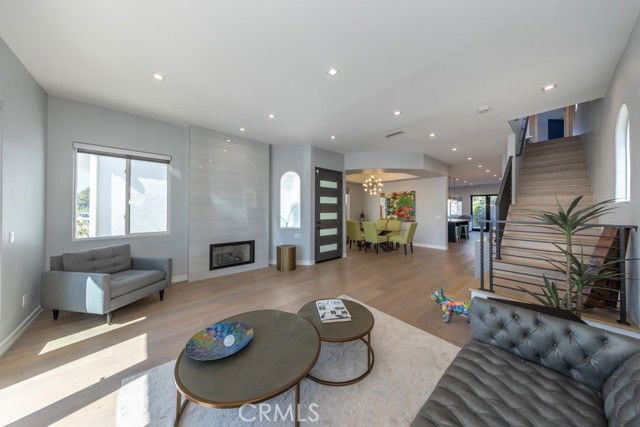 Foto del edificio - 831 Frankfort Ave