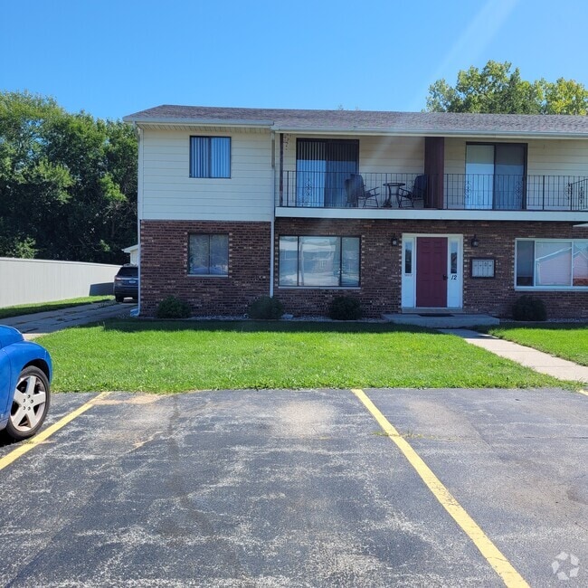 Park Place Apartments for Rent with Utilities Included Hebron, IN 1