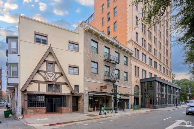 Building Photo - The Golden Lofts