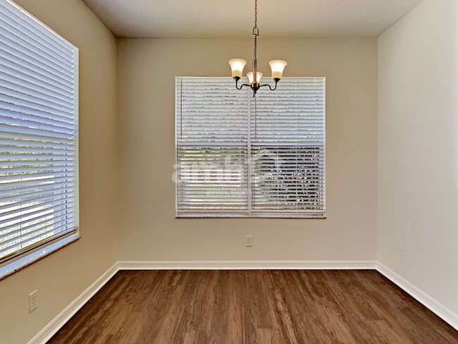Building Photo - 19141 Meadow Pine Dr