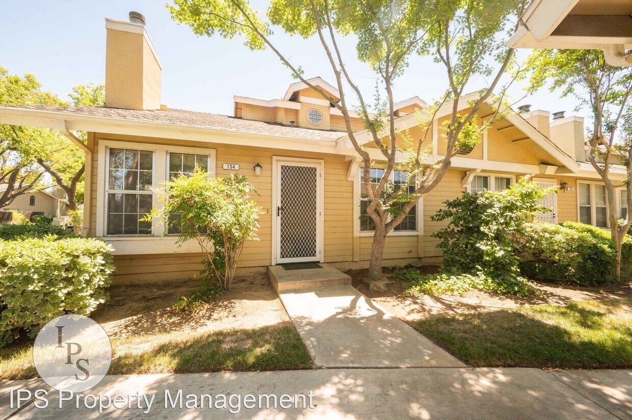 Primary Photo - 3 br, 2 bath House - 3770 W. Barstow Ave.,...