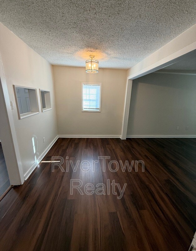 Foto del edificio - 824 Milstead Rd